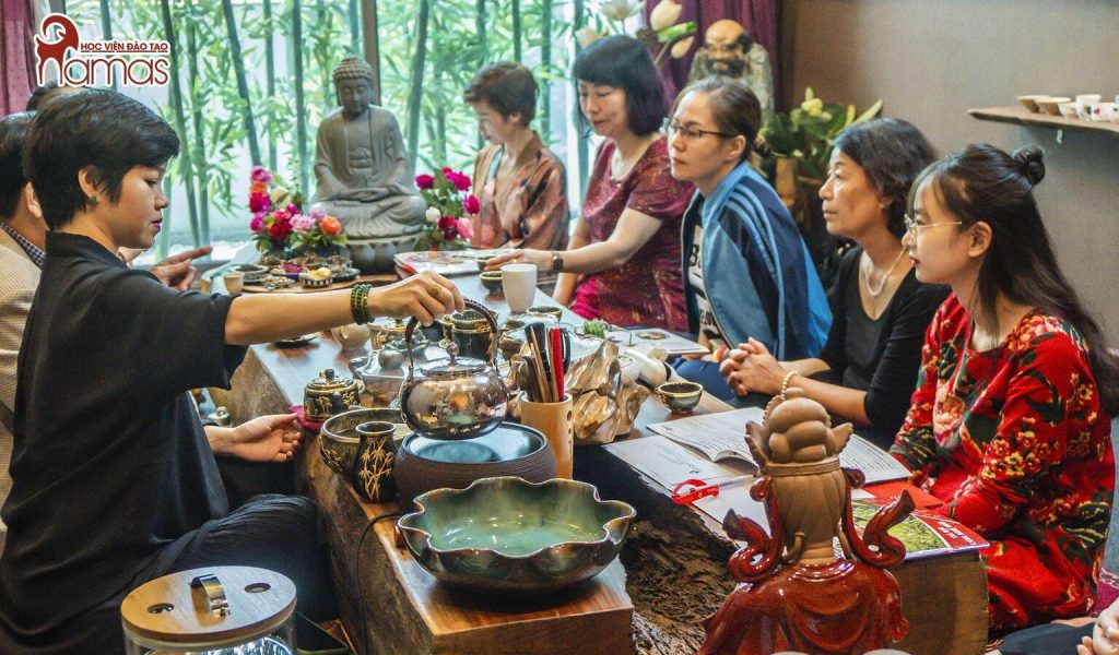 Trà đạo là gì? 05 nguyên tắc thưởng trà 5 tra-dao-cung-nghe-nhan