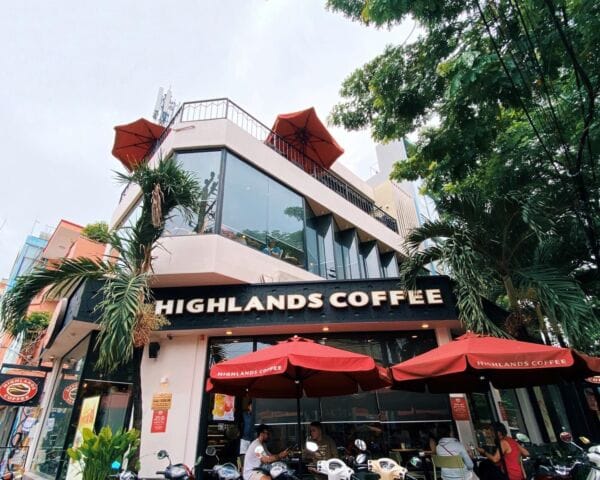 Top Các Thương Hiệu Đồ Uống Phát Triển Nổi Bật Năm 2024 Tại Việt Nam 2 Pha ChẾ Namas 1
