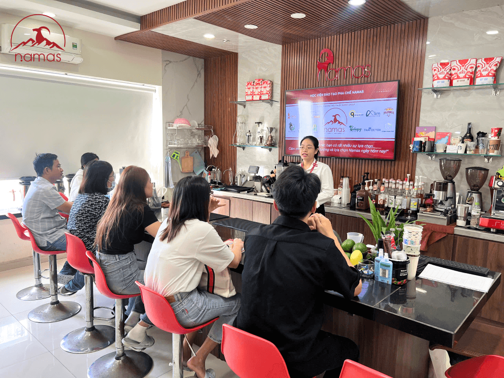 KHAI GIẢNG KHÓA HỌC PHA CHẾ KINH DOANH TẠI NAMAS 4 5