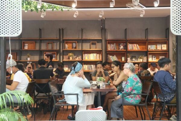 Chiến Lược Tăng Doanh Thu Cuối Năm Với Menu Độc Đáo 2 Doanh Thu Quan Ca Phe 1