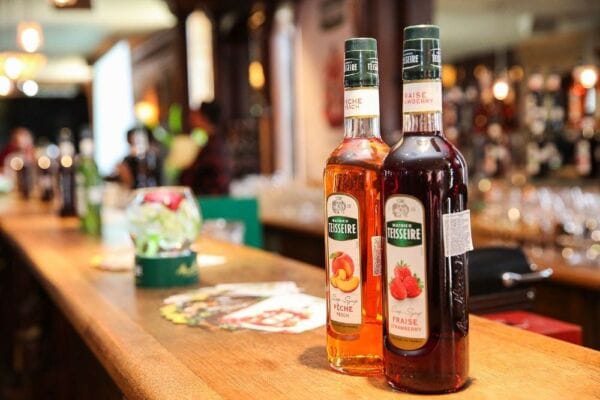 Những Bí Quyết Quản Lý Quán Cà Phê Hiệu Quả Trong Dịp Tết Dành Cho Người Mới Kinh Doanh 5 Quan Cafe Tet 5