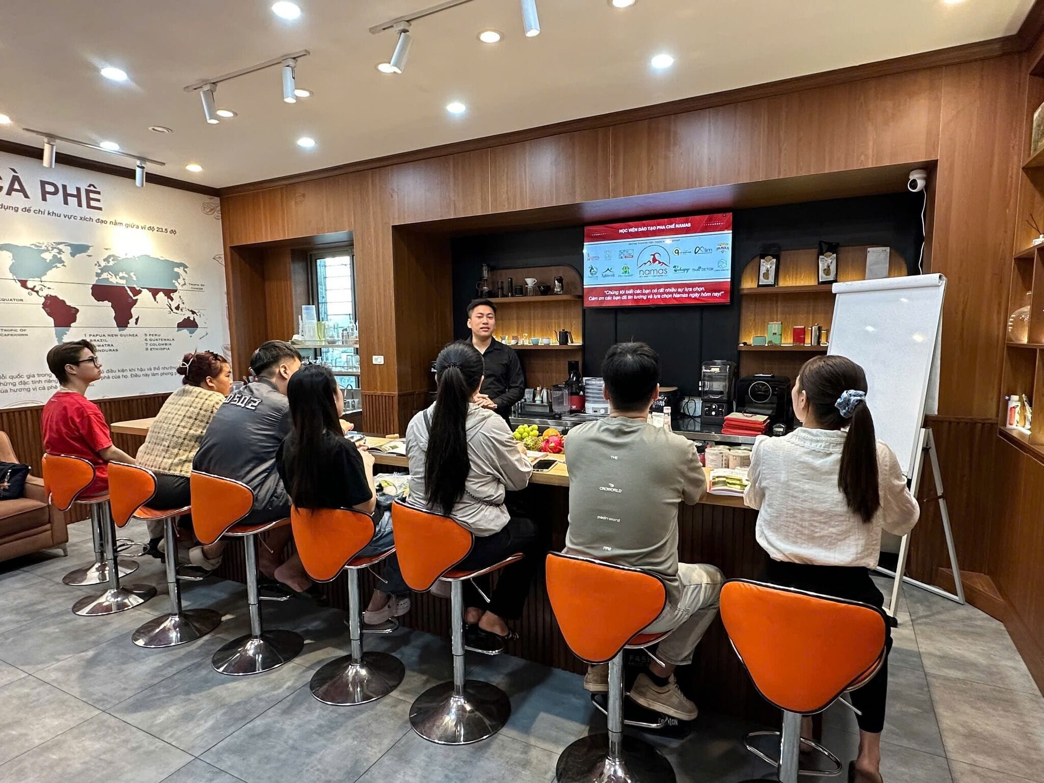 Khai giảng khóa học pha chế kinh doanh – Khởi đầu năm mới Bính Ngọ tại NAMAS 4 643983723 1347087267445384 5947377581408501549 N