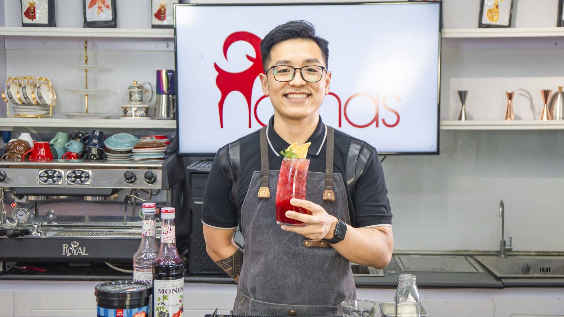 HỌC PHA CHẾ ĐỒ UỐNG ĐỂ MỞ QUÁN CAFE - CẦN THIẾT HAY THỪA THÃI - Học Viện Đào Tạo Namas